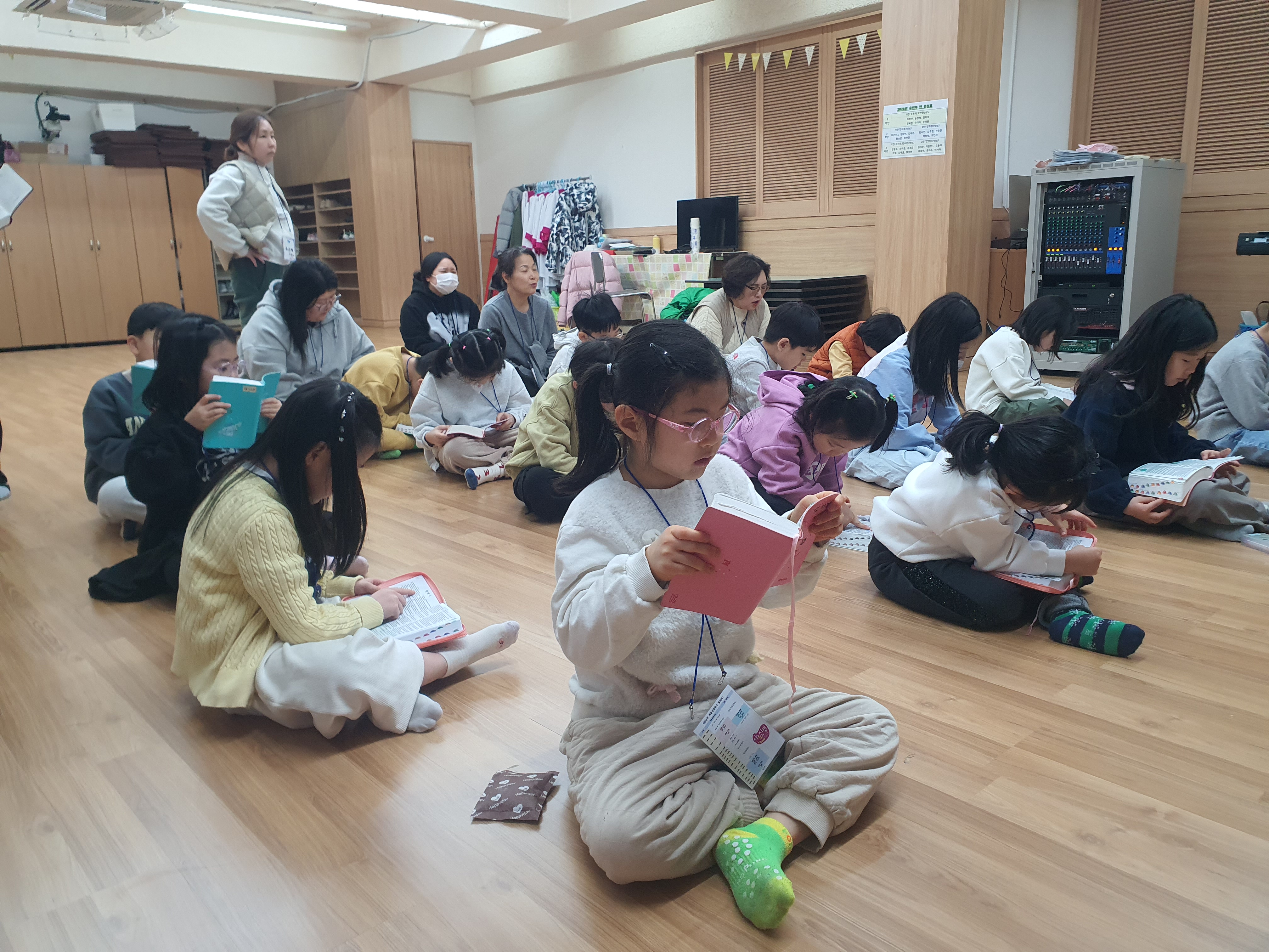 오티 및 개회예배 (11).jpg